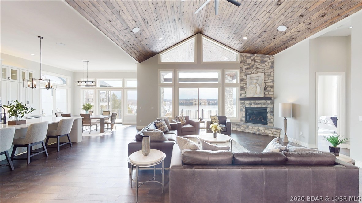 West Lake Village - Residential