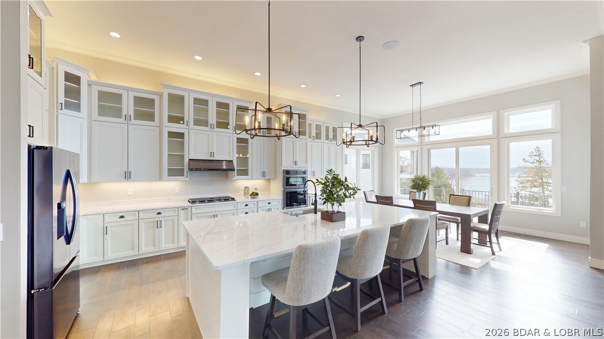 West Lake Village - Residential