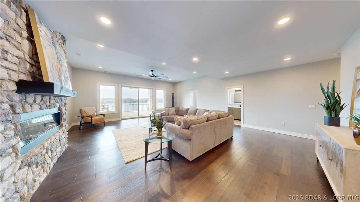 West Lake Village - Residential