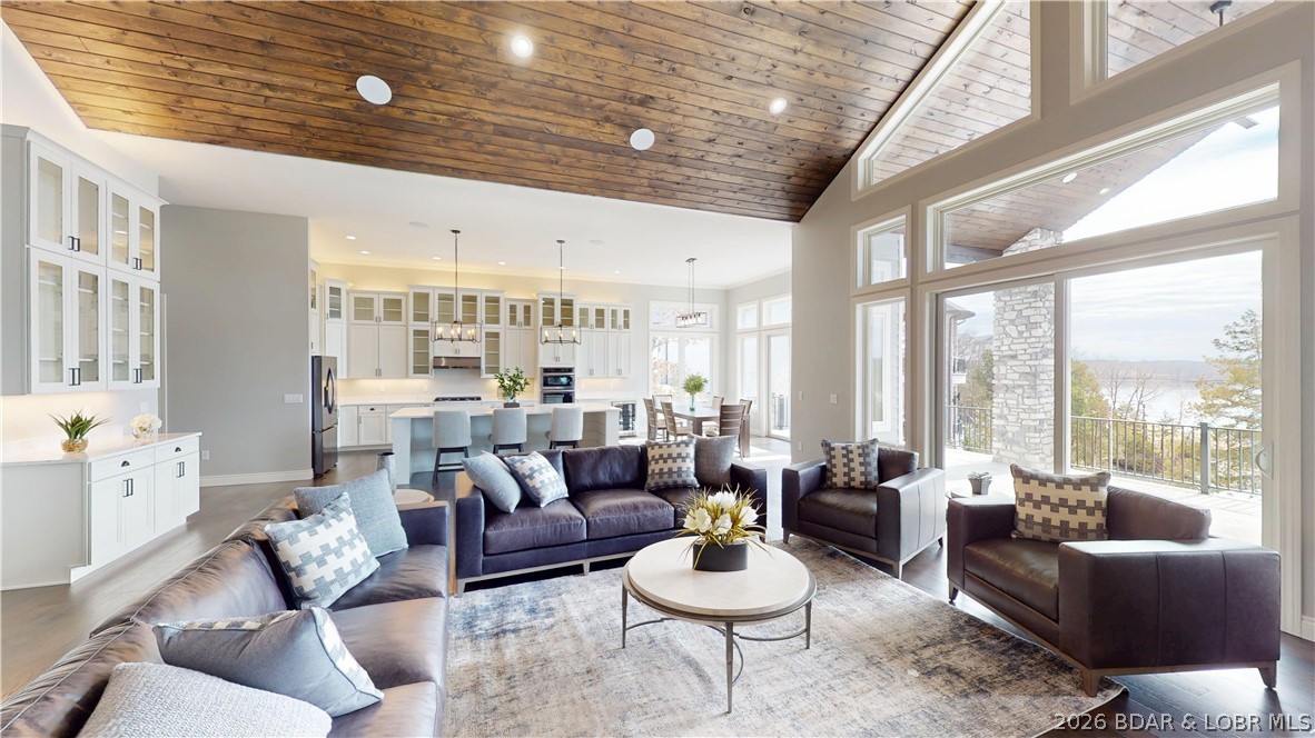 West Lake Village - Residential