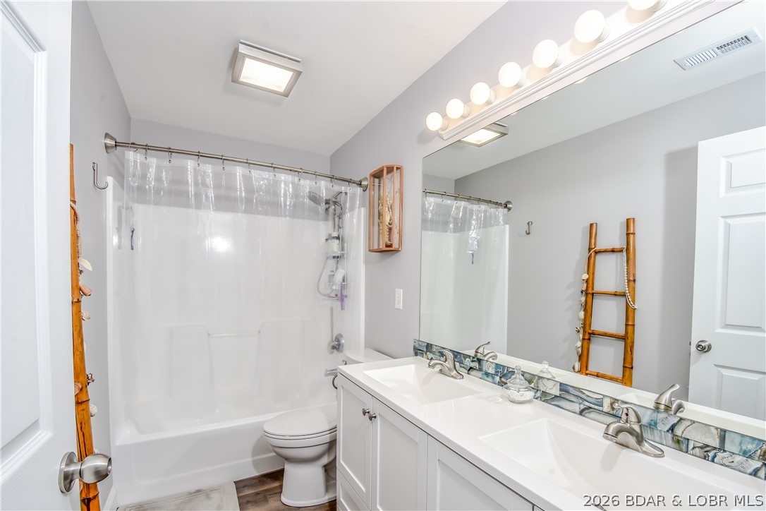 Cedar Heights Condominium - Residential