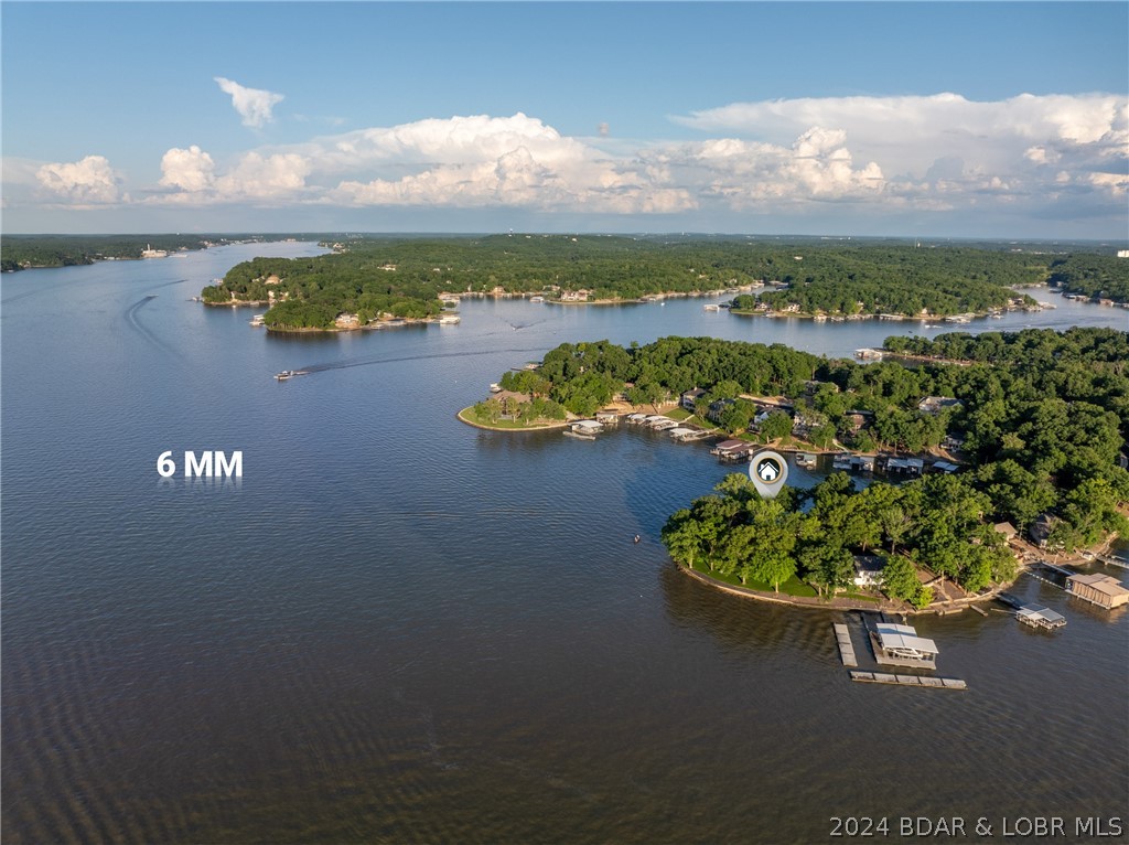 Four Seasons, Missouri 65049, United States, 5 Bedrooms Bedrooms, ,5 BathroomsBathrooms,Residential,Contingent,57178