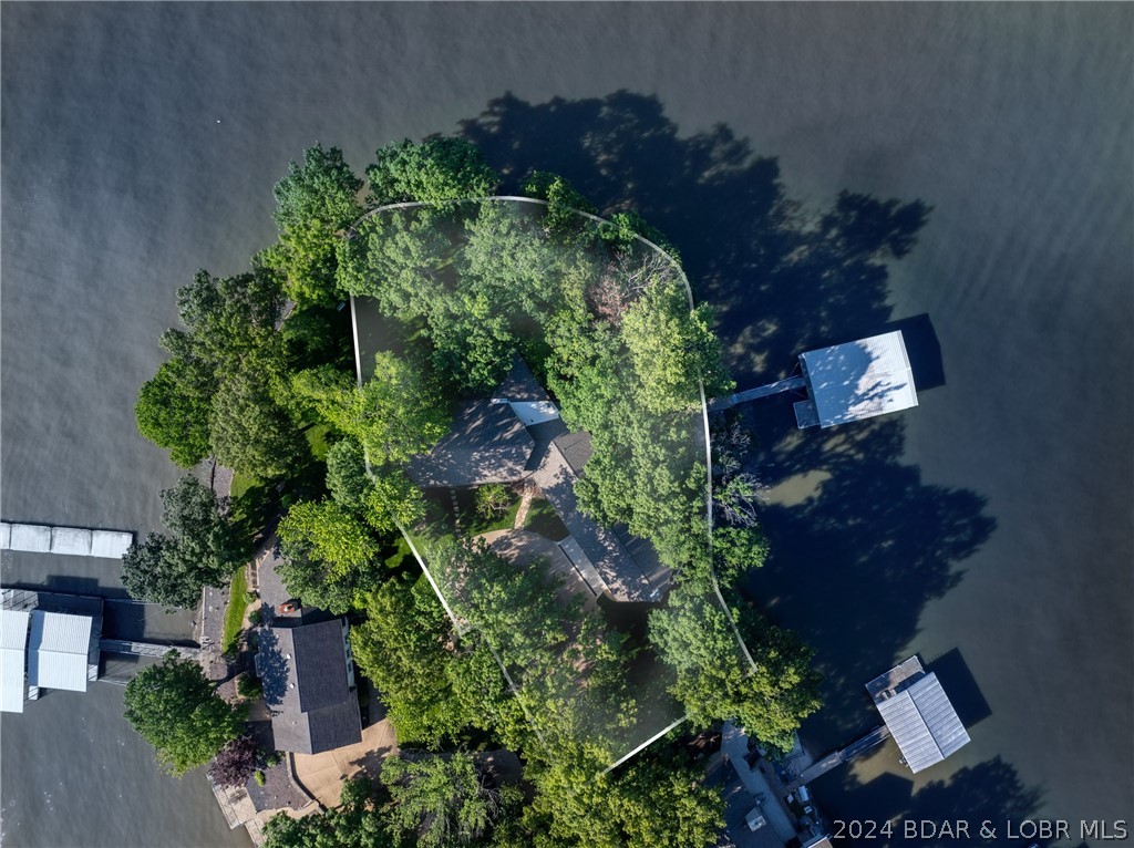 Four Seasons, Missouri 65049, United States, 5 Bedrooms Bedrooms, ,5 BathroomsBathrooms,Residential,Contingent,57178