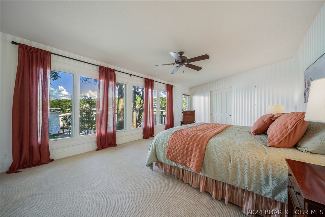 Four Seasons, Missouri 65049, United States, 5 Bedrooms Bedrooms, ,5 BathroomsBathrooms,Residential,Contingent,57178