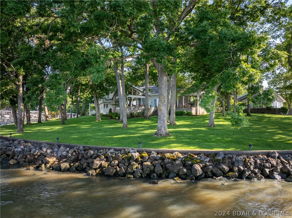 Four Seasons, Missouri 65049, United States, 5 Bedrooms Bedrooms, ,5 BathroomsBathrooms,Residential,Contingent,57178