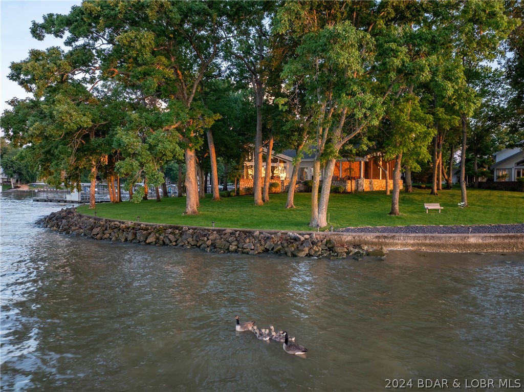 Four Seasons, Missouri 65049, United States, 5 Bedrooms Bedrooms, ,5 BathroomsBathrooms,Residential,Contingent,57178