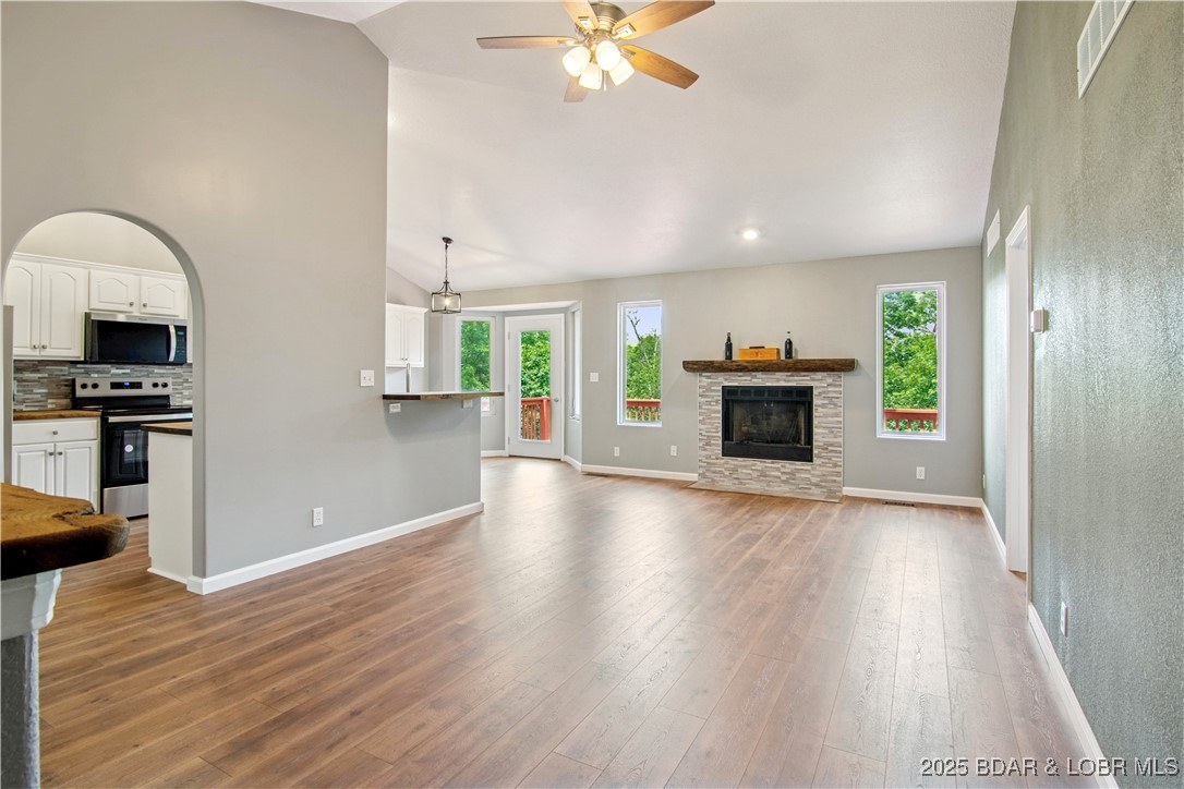 Osage Beach, Missouri 65065, United States, 4 Bedrooms Bedrooms, ,4 BathroomsBathrooms,Residential,Active,148180