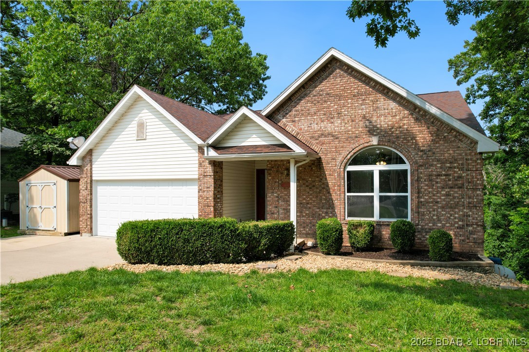 Osage Beach, Missouri 65065, United States, 4 Bedrooms Bedrooms, ,4 BathroomsBathrooms,Residential,Active,148180