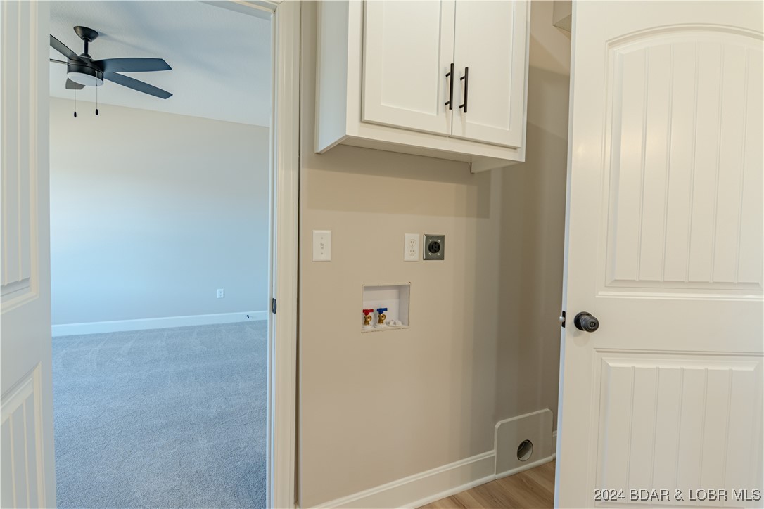 Climax Springs, Missouri 65324, United States, 4 Bedrooms Bedrooms, ,3 BathroomsBathrooms,Residential,Active,47540