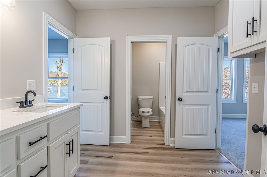 Climax Springs, Missouri 65324, United States, 4 Bedrooms Bedrooms, ,3 BathroomsBathrooms,Residential,Active,47540