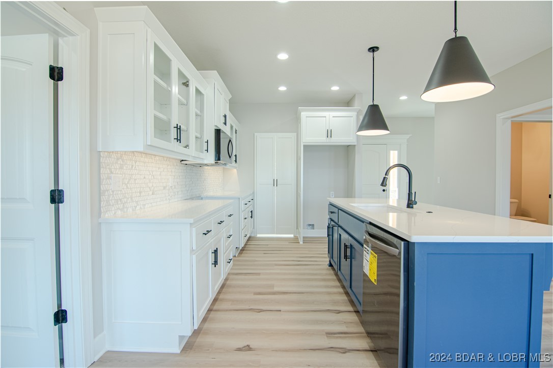 Climax Springs, Missouri 65324, United States, 4 Bedrooms Bedrooms, ,3 BathroomsBathrooms,Residential,Active,47540