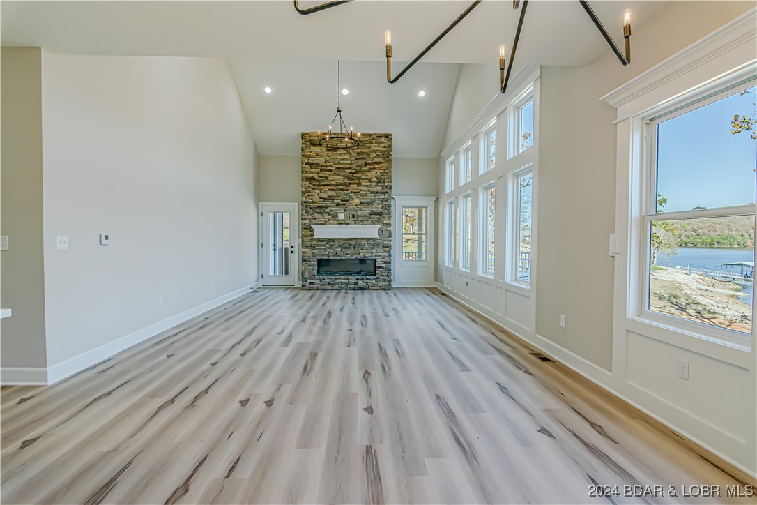 Climax Springs, Missouri 65324, United States, 4 Bedrooms Bedrooms, ,3 BathroomsBathrooms,Residential,Active,47540