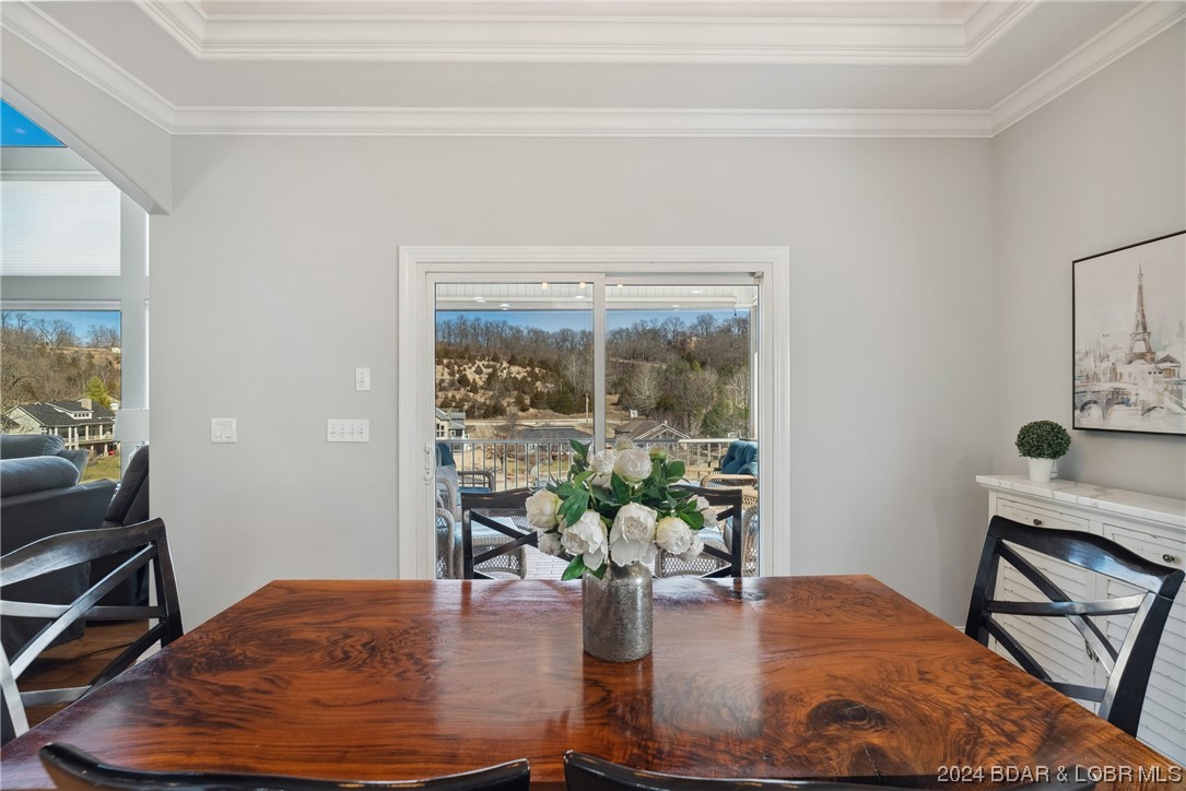 Camdenton, Missouri 65020, United States, 5 Bedrooms Bedrooms, ,6 BathroomsBathrooms,Residential,Contingent,63505