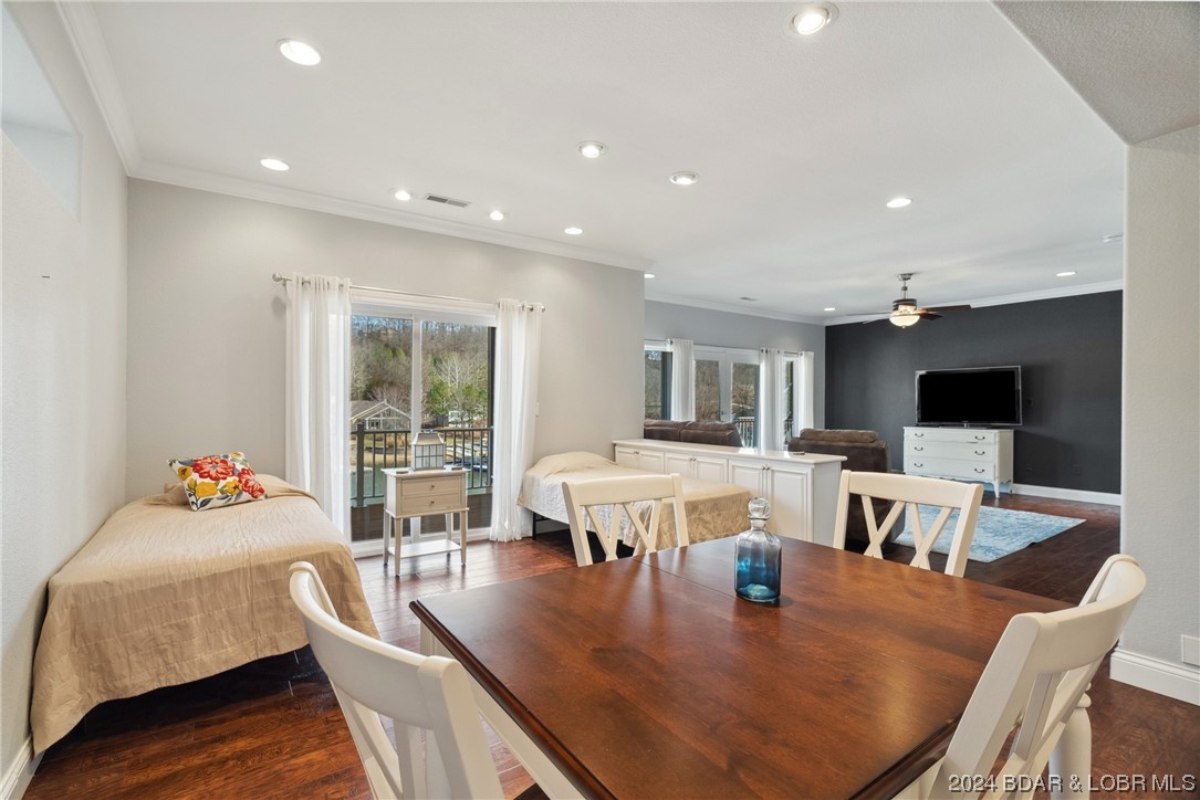 Camdenton, Missouri 65020, United States, 5 Bedrooms Bedrooms, ,6 BathroomsBathrooms,Residential,Contingent,63505