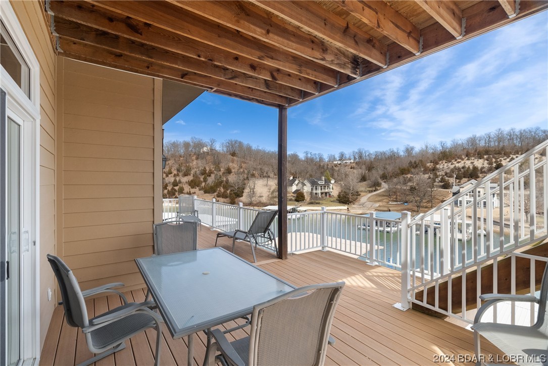 Camdenton, Missouri 65020, United States, 5 Bedrooms Bedrooms, ,6 BathroomsBathrooms,Residential,Contingent,63505