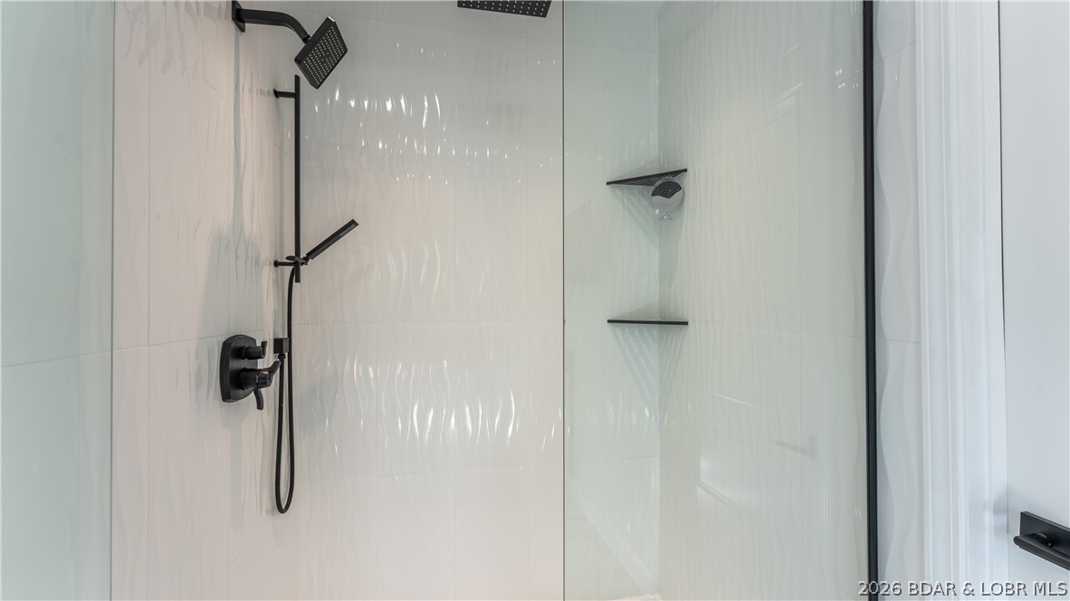 Park Place On The Lake - Residential