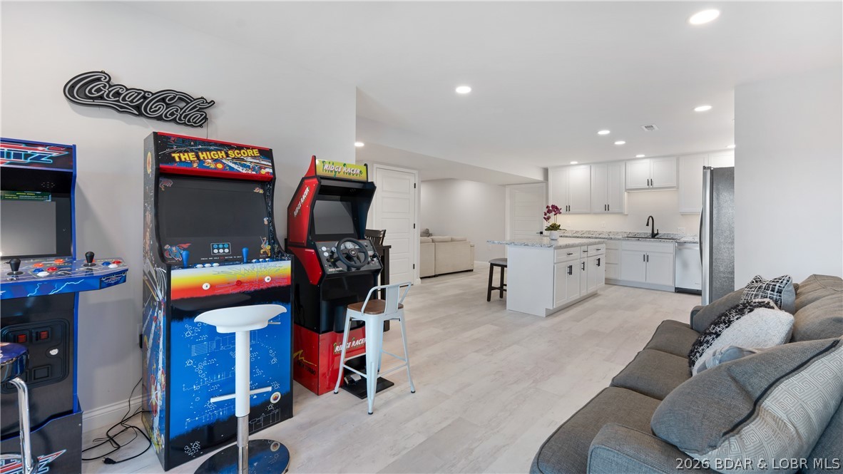 Park Place On The Lake - Residential