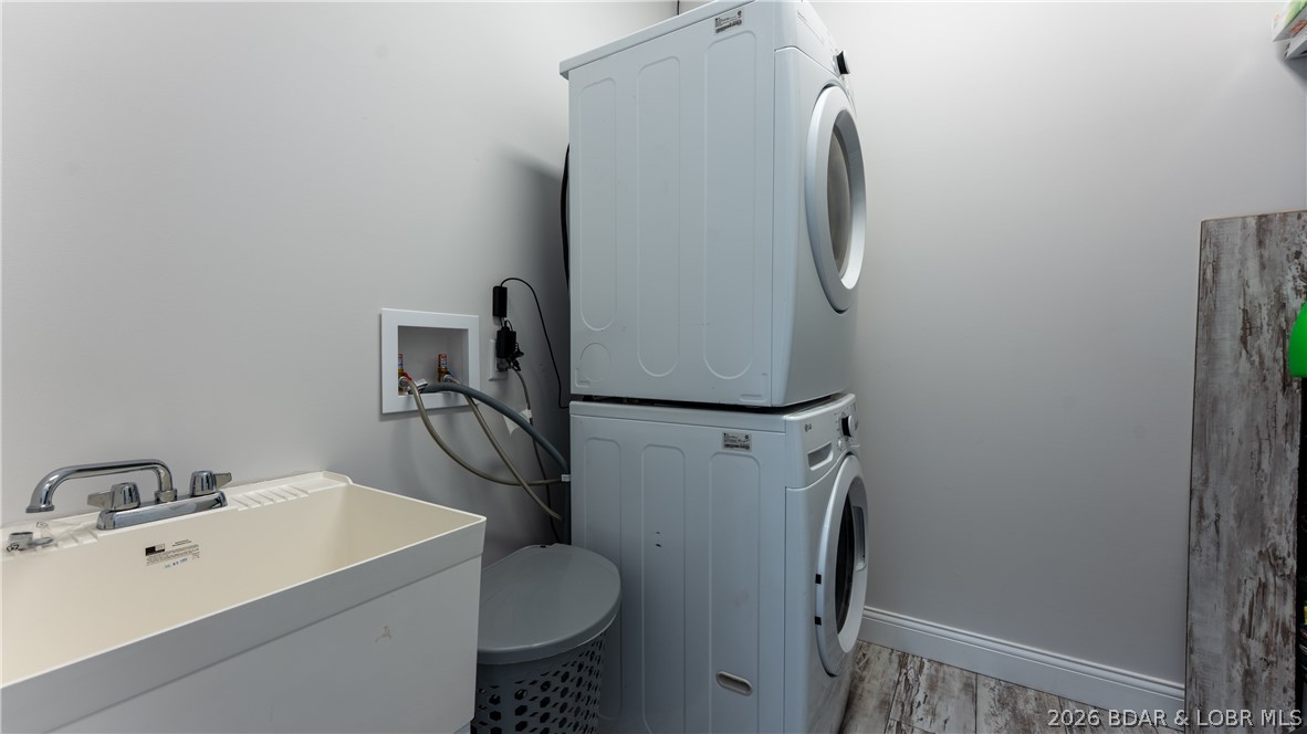 Park Place On The Lake - Residential