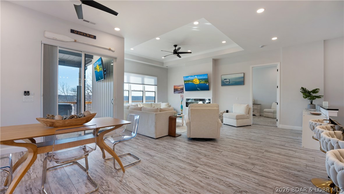 Park Place On The Lake - Residential