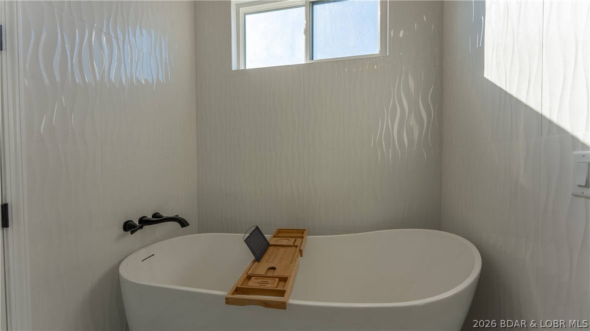 Park Place On The Lake - Residential