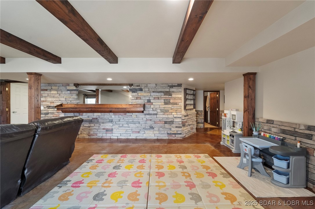 Kays Point #4 - Residential