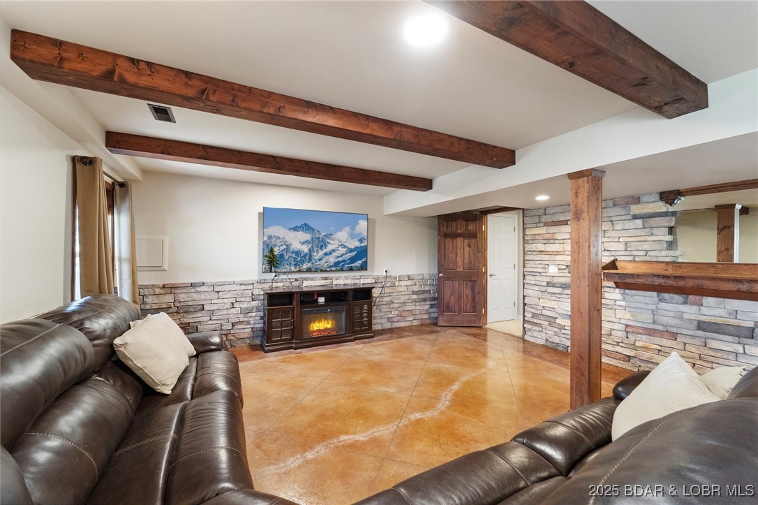 Kays Point #4 - Residential