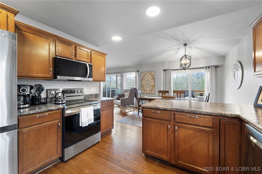 Kays Point #4 - Residential