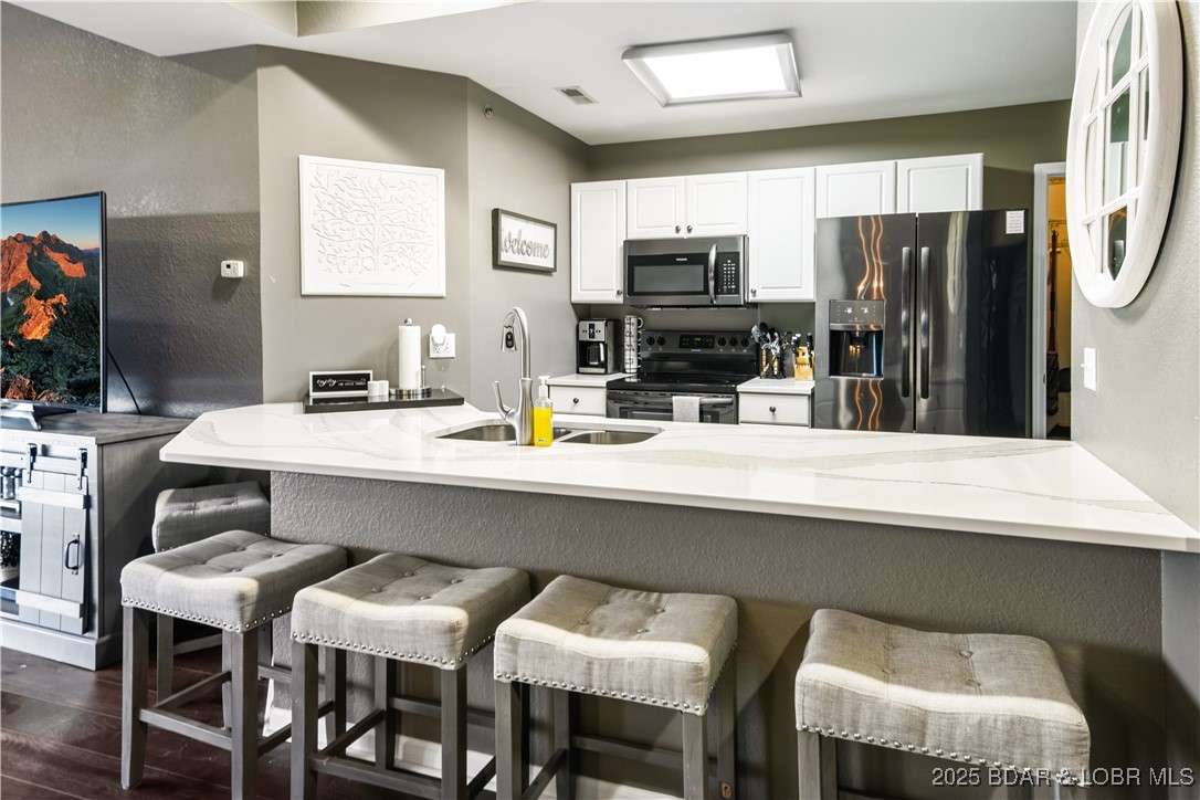 Lake Ozark, Missouri 65049, United States, 3 Bedrooms Bedrooms, ,2 BathroomsBathrooms,Residential,Active,254373