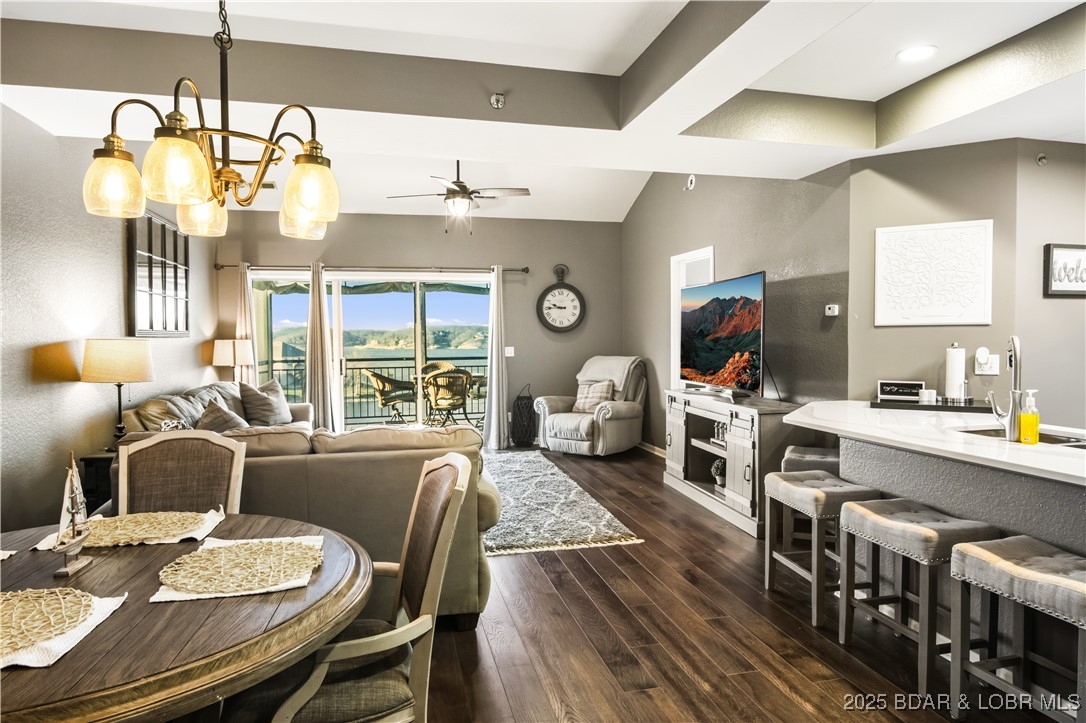 Lake Ozark, Missouri 65049, United States, 3 Bedrooms Bedrooms, ,2 BathroomsBathrooms,Residential,Active,254373 Lake Ozark, Missouri 65049, United States, 3 Bedrooms Bedrooms, ,2 BathroomsBathrooms,Residential,Active,254373