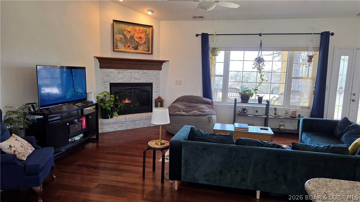 Johnsons Bay - Residential