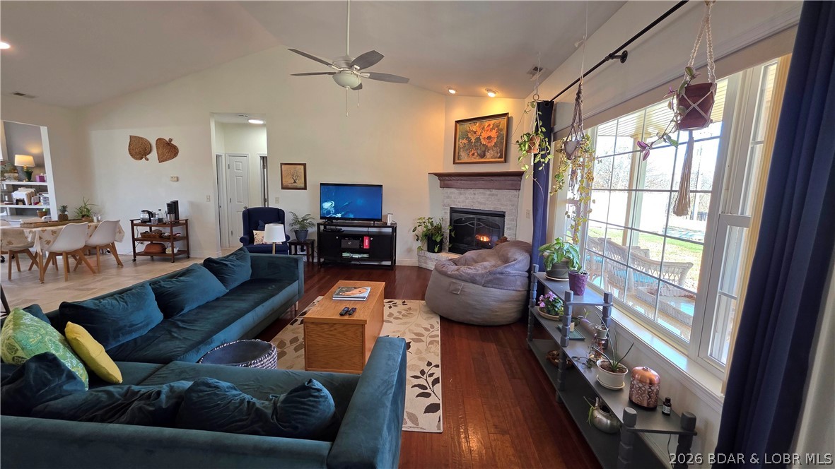 Johnsons Bay - Residential