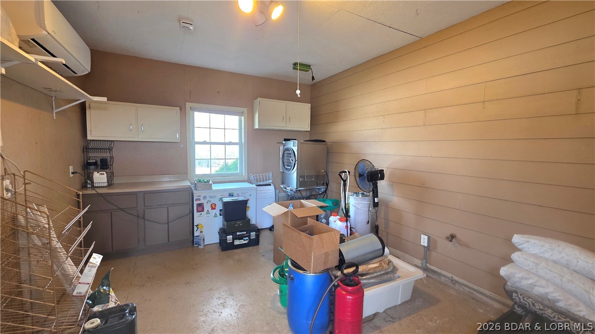 Johnsons Bay - Residential