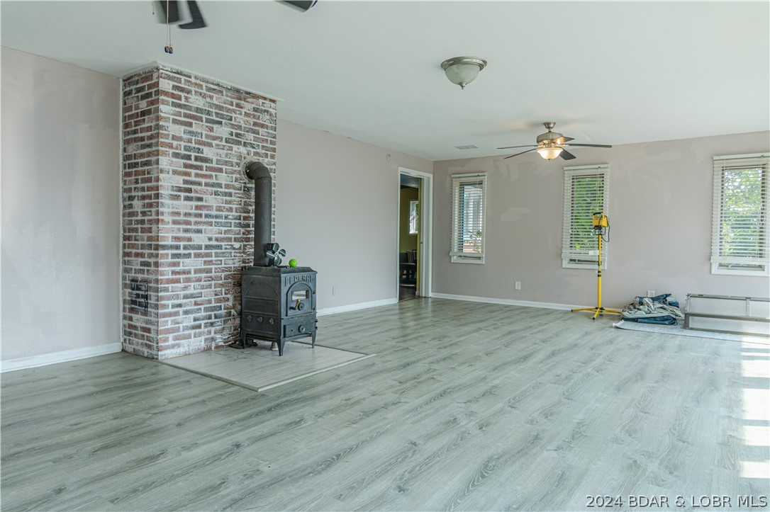 Sunrise Beach, Missouri 65079, United States, 5 Bedrooms Bedrooms, ,5 BathroomsBathrooms,Residential,Active,48754