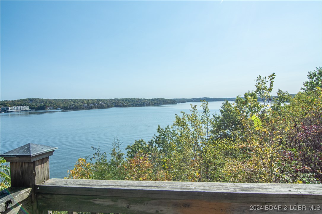 Sunrise Beach, Missouri 65079, United States, 5 Bedrooms Bedrooms, ,5 BathroomsBathrooms,Residential,Active,48754