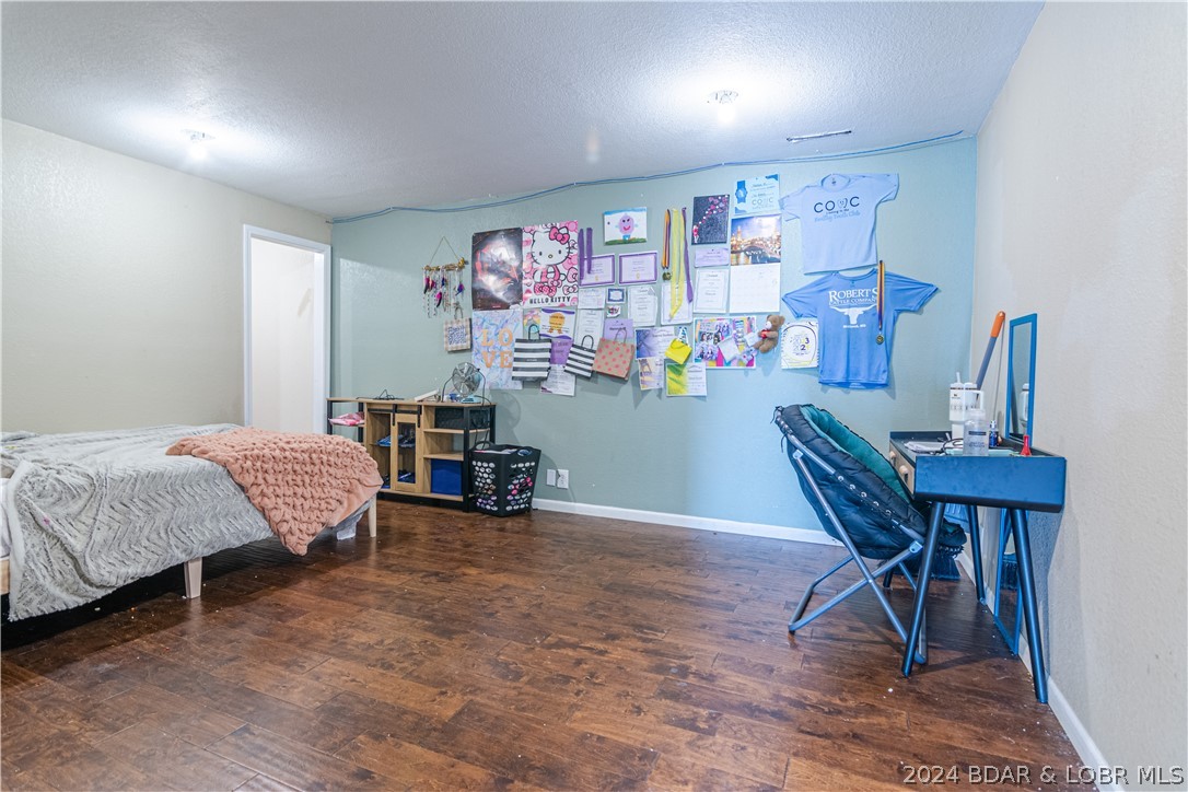 Sunrise Beach, Missouri 65079, United States, 5 Bedrooms Bedrooms, ,5 BathroomsBathrooms,Residential,Active,48754