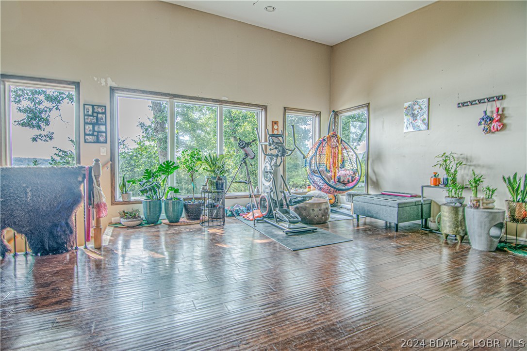 Sunrise Beach, Missouri 65079, United States, 5 Bedrooms Bedrooms, ,5 BathroomsBathrooms,Residential,Active,48754