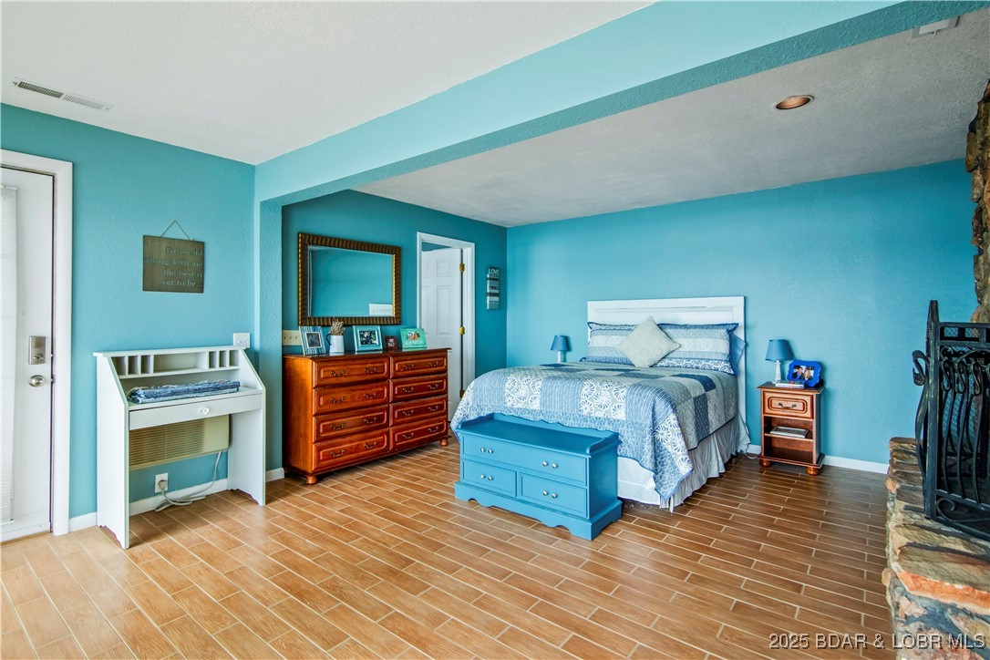 Rocky Mount, Missouri 65072, United States, 4 Bedrooms Bedrooms, ,3 BathroomsBathrooms,Residential,Active,210261