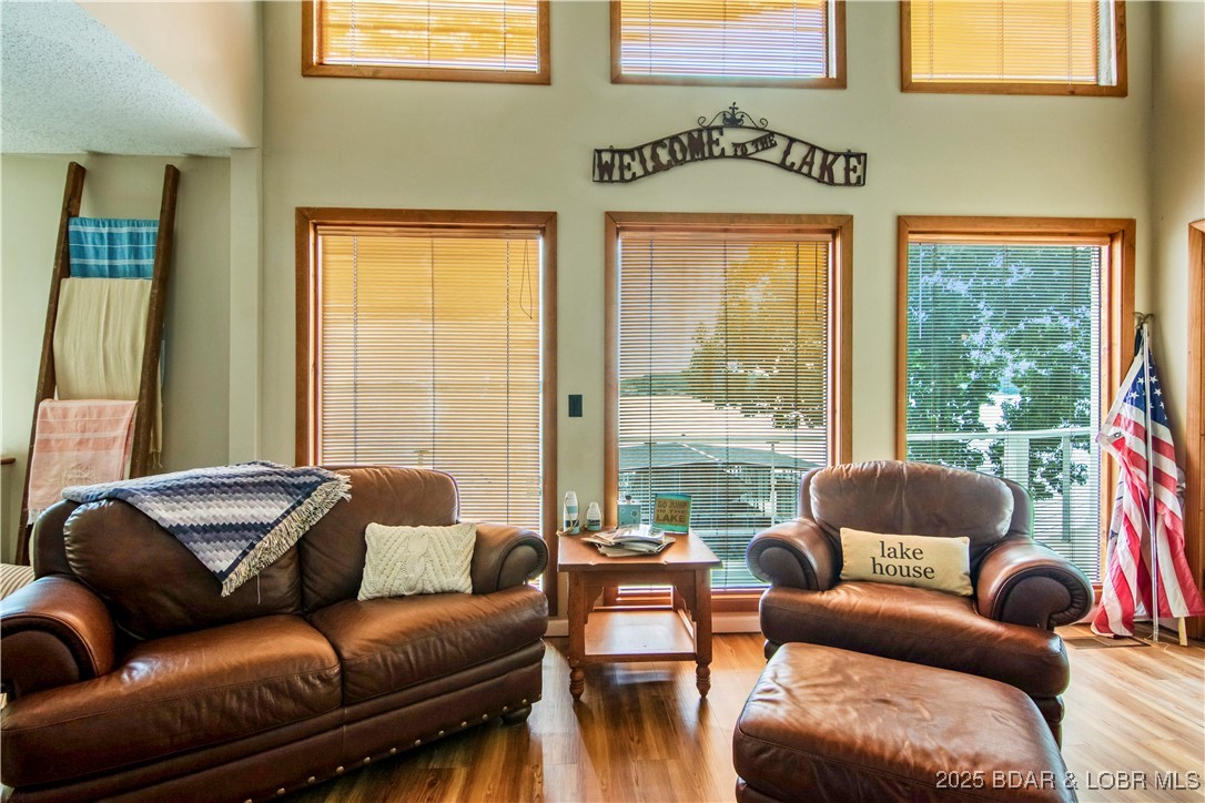 Rocky Mount, Missouri 65072, United States, 4 Bedrooms Bedrooms, ,3 BathroomsBathrooms,Residential,Active,210261