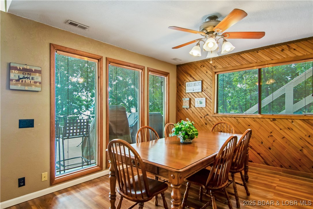 Rocky Mount, Missouri 65072, United States, 4 Bedrooms Bedrooms, ,3 BathroomsBathrooms,Residential,Active,210261