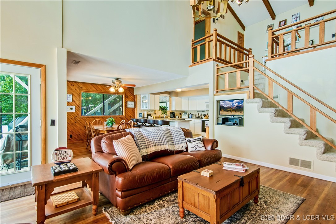 Rocky Mount, Missouri 65072, United States, 4 Bedrooms Bedrooms, ,3 BathroomsBathrooms,Residential,Active,210261