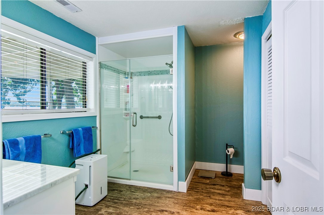 Rocky Mount, Missouri 65072, United States, 4 Bedrooms Bedrooms, ,3 BathroomsBathrooms,Residential,Active,210261