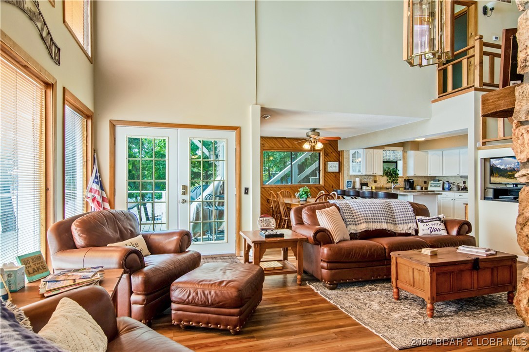 Rocky Mount, Missouri 65072, United States, 4 Bedrooms Bedrooms, ,3 BathroomsBathrooms,Residential,Active,210261