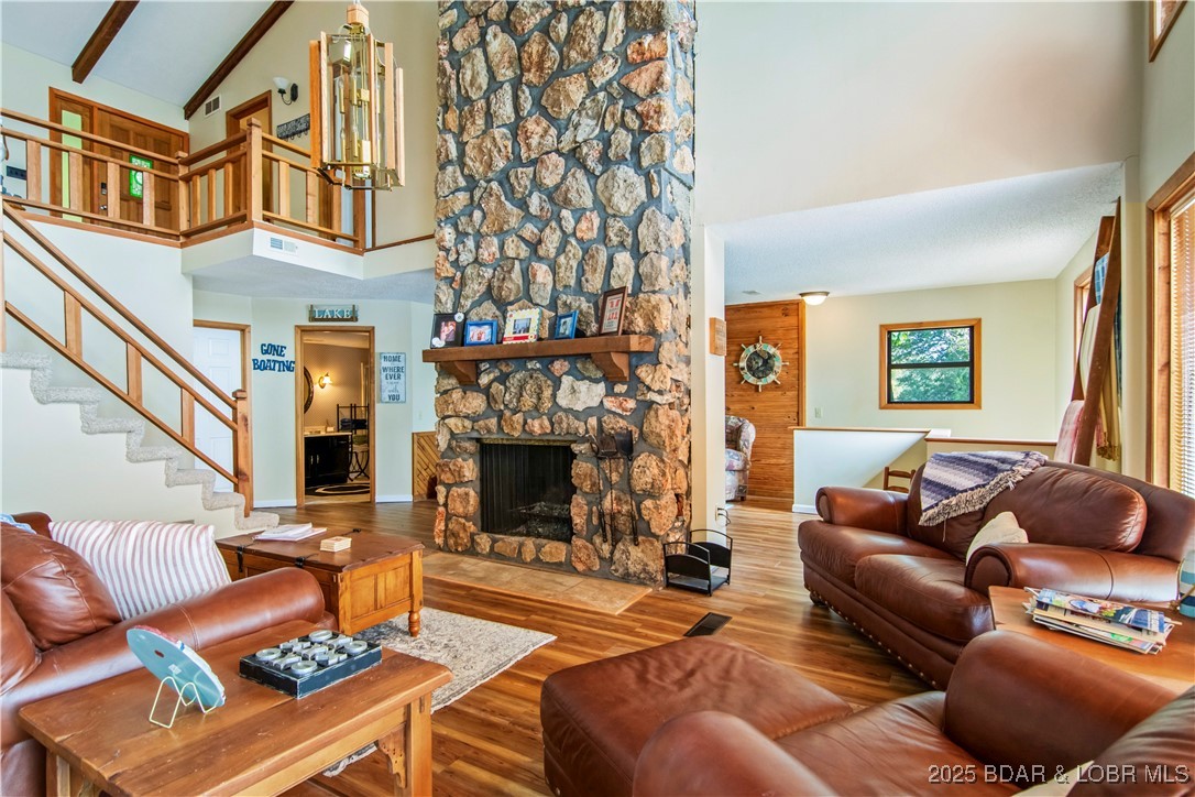 Rocky Mount, Missouri 65072, United States, 4 Bedrooms Bedrooms, ,3 BathroomsBathrooms,Residential,Active,210261