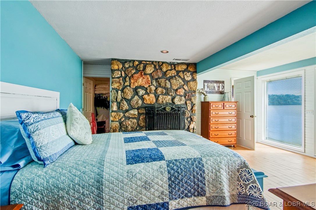 Rocky Mount, Missouri 65072, United States, 4 Bedrooms Bedrooms, ,3 BathroomsBathrooms,Residential,Active,210261