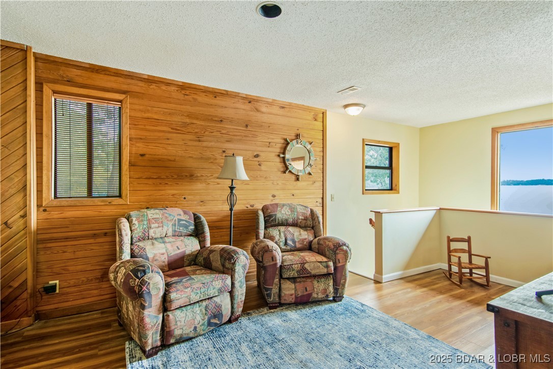 Rocky Mount, Missouri 65072, United States, 4 Bedrooms Bedrooms, ,3 BathroomsBathrooms,Residential,Active,210261