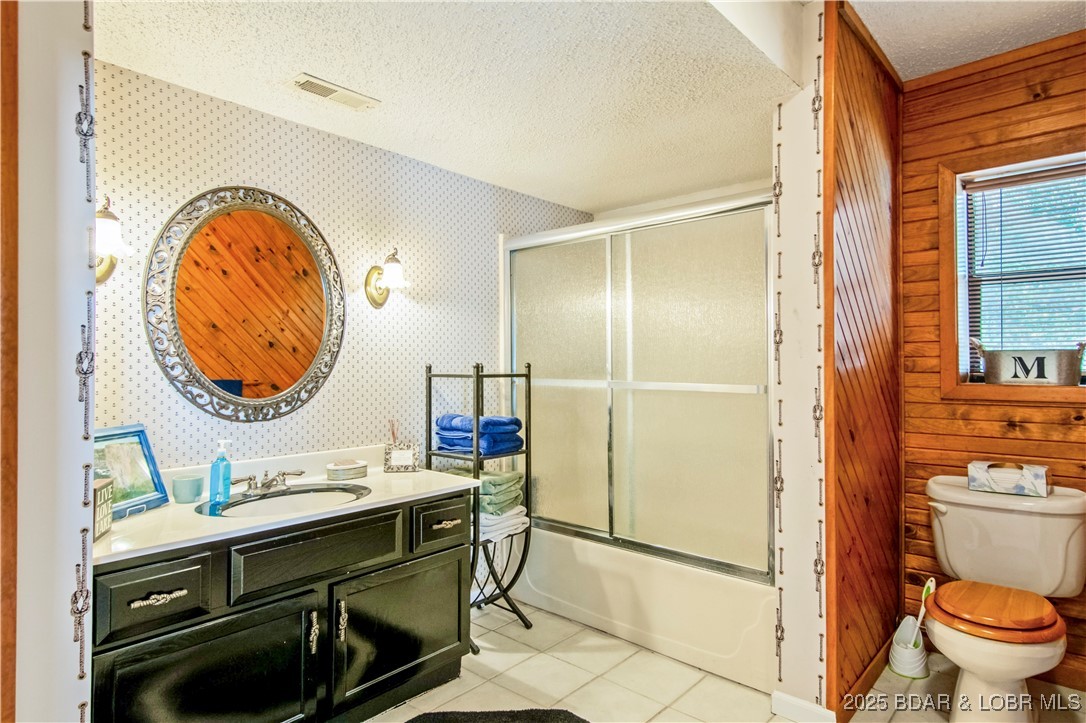 Rocky Mount, Missouri 65072, United States, 4 Bedrooms Bedrooms, ,3 BathroomsBathrooms,Residential,Active,210261