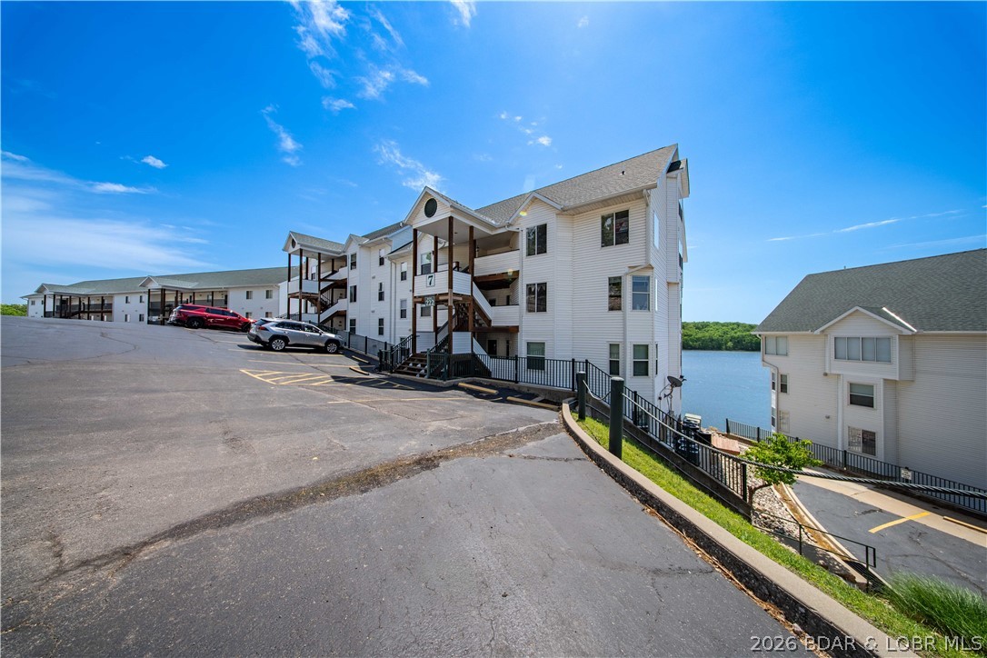 Park Place On The Lake - Residential
