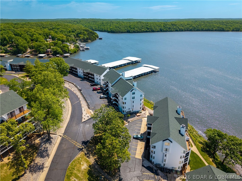 Park Place On The Lake - Residential