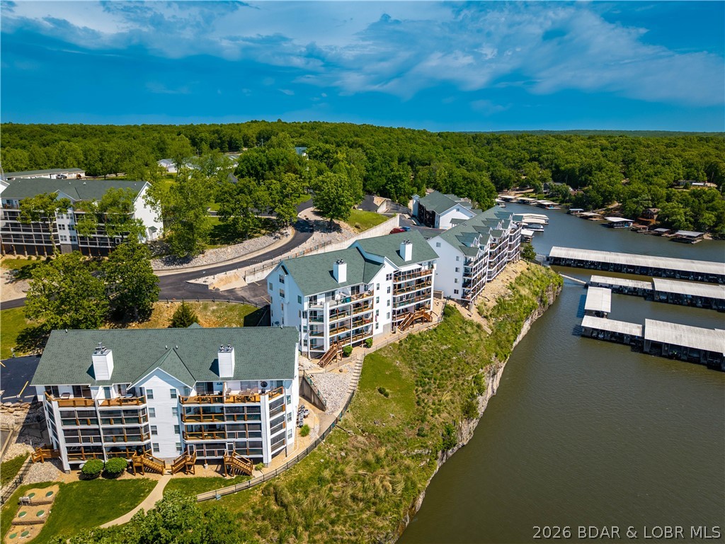 Park Place On The Lake - Residential