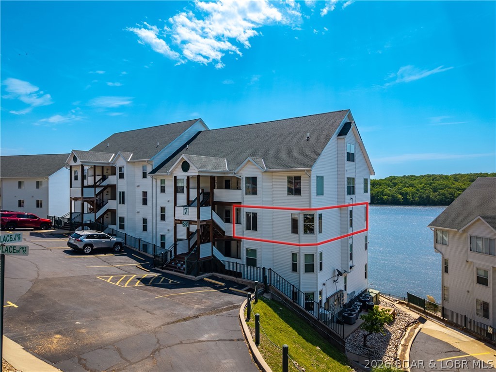 Park Place On The Lake - Residential